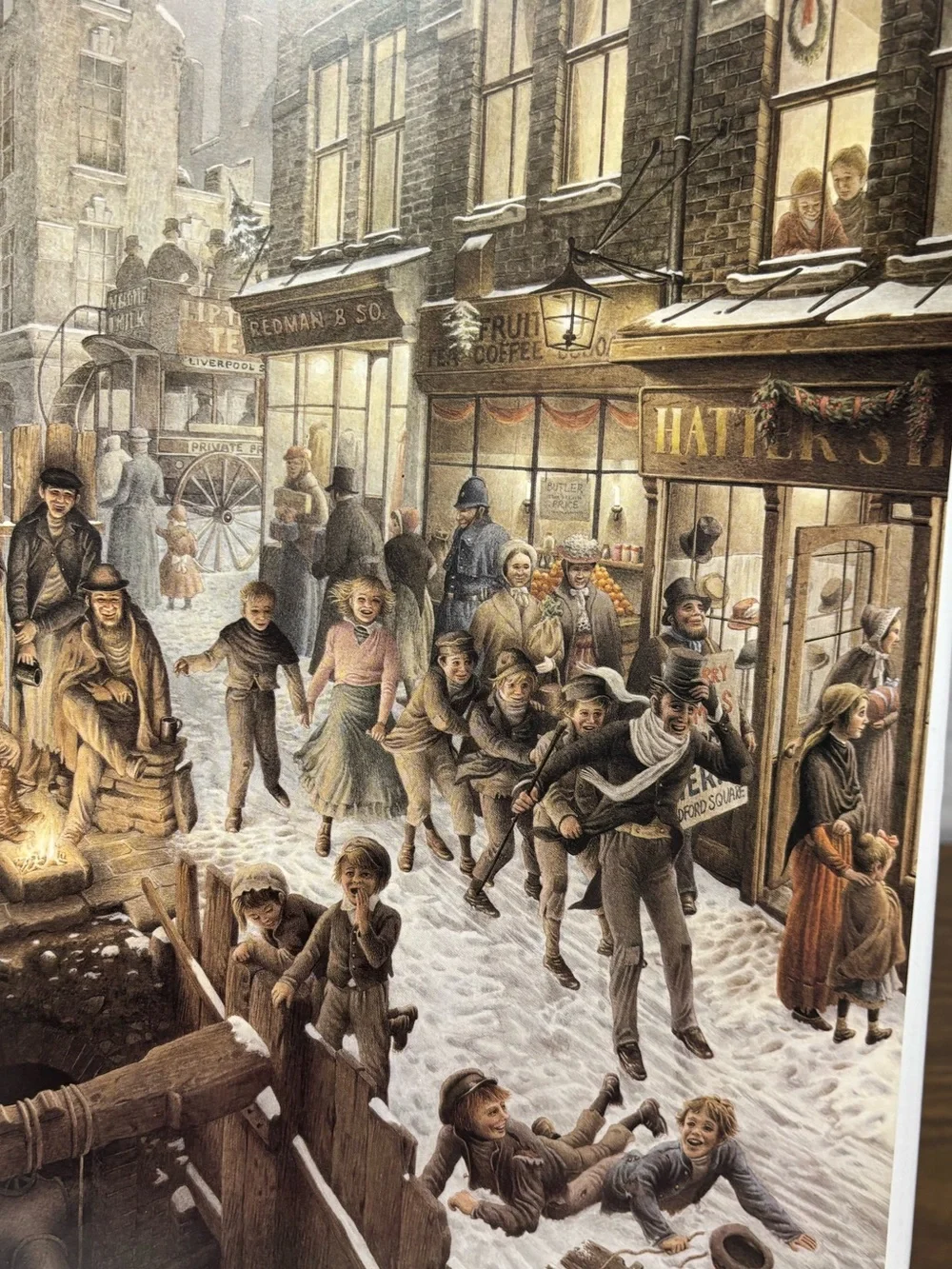 Charles Dickens Christmas Carol Illustrated by Roberto Innocenti - White Cover